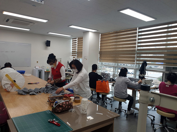 ▲ 안동시에 착한 마스크 만들기 열풍이 불고 있다.ⓒ안동시