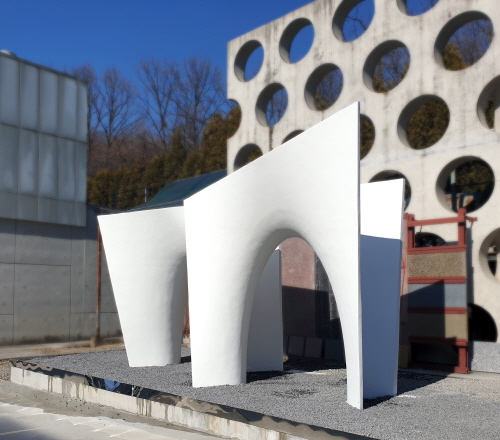 ▲ 폭 2.5m×길이 5.0m×높이 3.5m×두께 50mm 비정형 구조물. ⓒ 현대엔지니어링