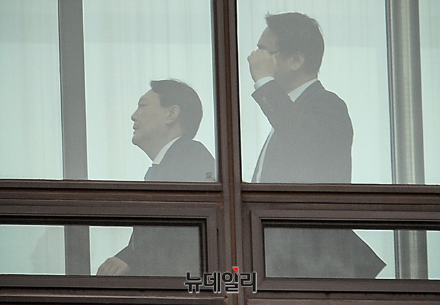 ▲ 유시민 노무현재단 이사장의 비리 제보를 위해 현직 검사장을 거론했다는 채널 A 법조팀 기자 논란과 관련, 이 내용을 MBC에 알린 제보자가 현 정권 골수 지지자인 것으로 전해졌다. ⓒ박성원 기자