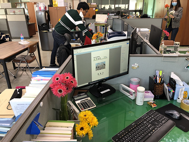 ▲ 봉화군의 봉화화훼 소비를 위해 그린오피스 생활화를 적극 추진하고 있다.ⓒ봉화군