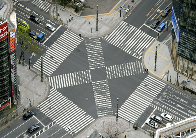 지난 5일 일본 도쿄 긴자의 모습. ⓒ연합 로이터. 무단전재 및 재배포 금지.