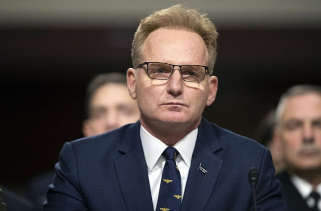 ▲ 사임한 토마스 모들리 해군장관 대행. 예비역 제독이자 외교관을 지냈다. ⓒ연합 AP. 무단전재 및 재배포 금지.