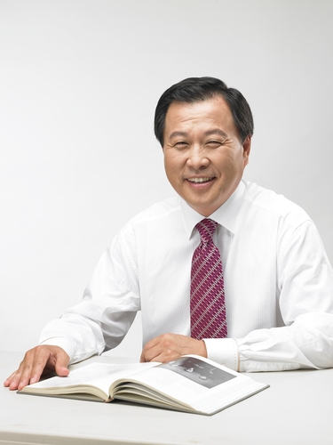 ▲ 김봉교 구미시을 무소속 국회의원 후보가 코로나19 감염병 사태가 확산으로 생계의 벼랑에선 소상공인 저금리 긴급 대출을 간소화하는 등 효율성을 제고해야 한다고 밝혔다.ⓒ김 후보 측