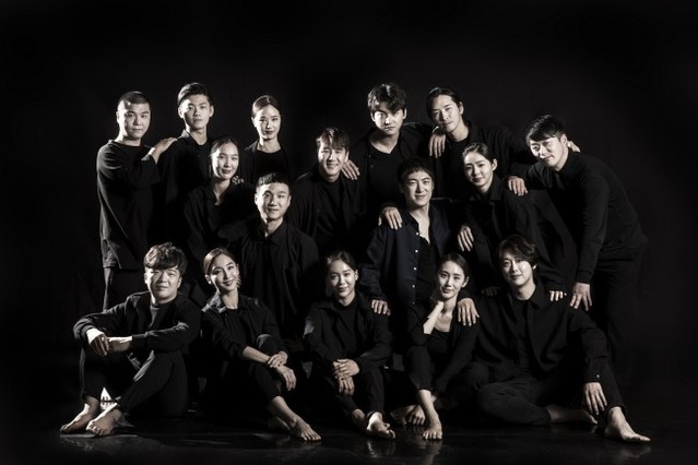 ▲ 정동극장 예술단 단체사진.ⓒ정동극장