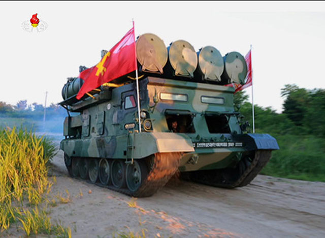 ▲ 북한이 2017년 6월 9일 김정은이 보는 가운데 시험발사를 했던 신형 지대함 순항미사일. ⓒ뉴시스. 무단전재 및 재배포 금지.