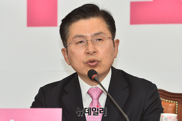 ▲ 황교안 미래통합당 대표가 15일 오전 국회에서 열린 미래통합당-미래한국당 안보연석회의에서 모두발언을 하고 있다. ⓒ박성원 기자