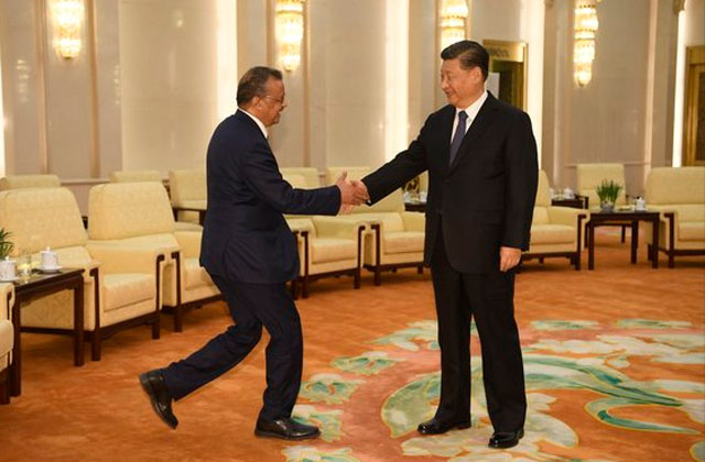 ▲ 시진핑을 만나러 중국 베이징에 간 테드로스 아드하놈 게브레예수스 WHO 사무총장. ⓒ연합 AP. 무단전재 및 재배포 금지.