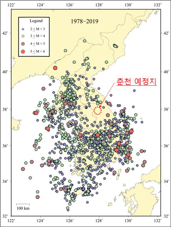 ▲ 강원도는 춘천이 1978년 기상청 관측 이래 2.0 이상의 지진이 한 번도 없었던 지역으로 자연재해로부터 안전한 최적의 입지 조건을 갖췄다는 평가에 따라 방사광가속기 유치에 전 행정력을 쏟기로 했다. 강원도 방사광가속기 유치 위치도.ⓒ강원도