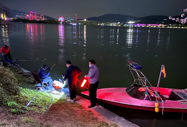 ▲ 경북문화관광공사는 보문호 내 불법 낚시 행위 단속을 시행한다.ⓒ경북문화관광공사