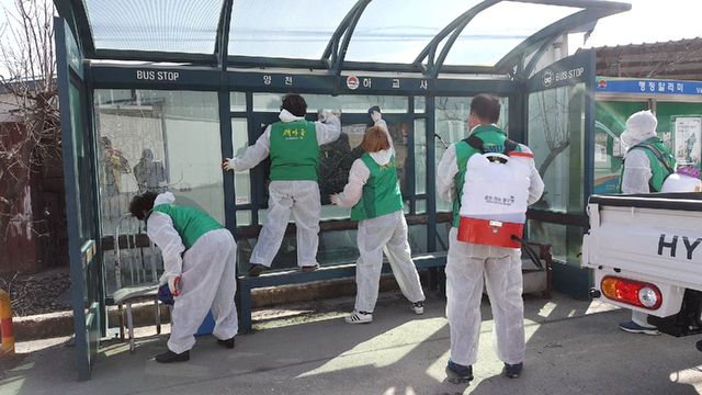 ▲ 김천시(시장 김충섭)는 지난 20일부터 5월 5일까지 16일간 완화된 형태의 사회적 거리두기로 전환한다고 밝혔다.ⓒ김천시