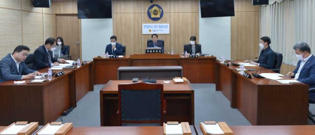 ▲ 세종시의회 ‘대학캠퍼스 유치를 위한 특별위원회’가 27일 제1차 회의를 가졌다.ⓒ세종시의회