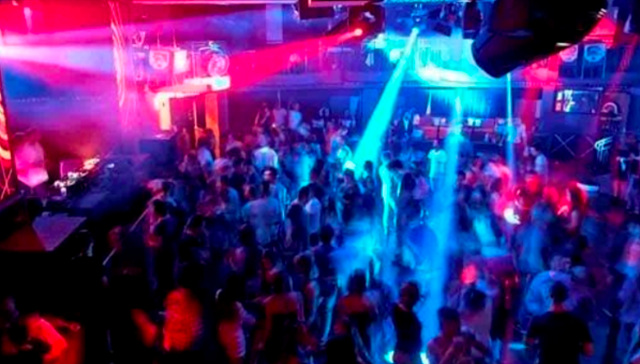 ▲ 방역당국과 의료계가 클럽 등 유흥시설이 우한코로나(코로나19) '슈퍼전파지'가 될 수 있다고 경고했다. ⓒ연합뉴스