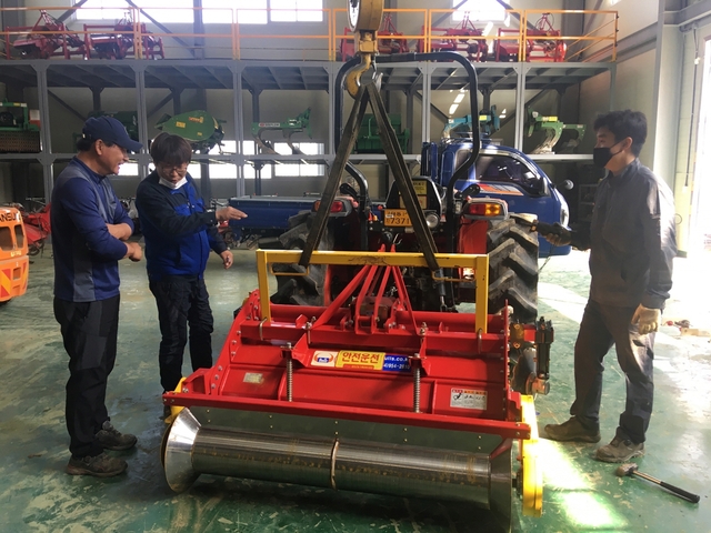 ▲ 달성군은 봄철 농번기를 맞아 9일부터 6월 28일까지 농기계 임대사업장을 휴일 운영을 실시한다.ⓒ달성군