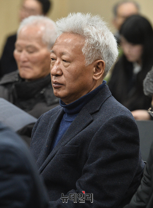 ▲ 수업 중 위안부 문제와 관련, 여학생에게 성희롱 발언을 했다는 이유로 연세대 윤리인권위원회에 회부된 류석춘(65) 교수가 대학으로부터 정직 1개월 처분을 받았다. ⓒ박성원 기자