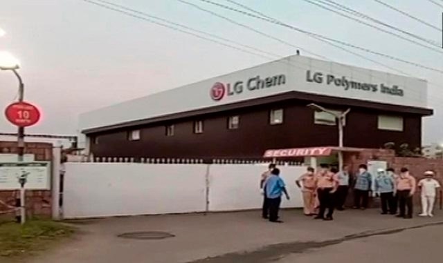 ▲ 인도 남부 안드라프라데시주에 있는 LG폴리머스 공장. ⓒANI통신 트위터 계정 갈무리