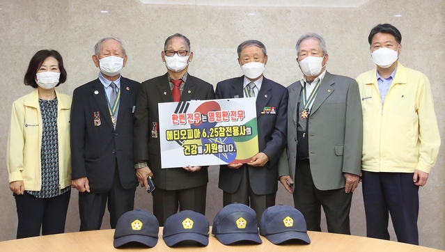 ▲ 칠곡군의 6.25참전 노병이 전장에서 생사고락을 함께했던 해외 전우 돕기에 나섰다.ⓒ칠곡군