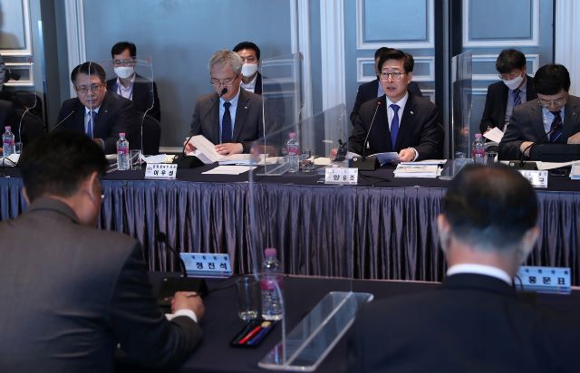 ▲ 충남도가 제21대 국회 개원을 앞두고 13일 서울 여의도 켄싱턴호텔에서 지역 국회의원 당선인들을 초청해 정책설명회를 가졌다.ⓒ충남도