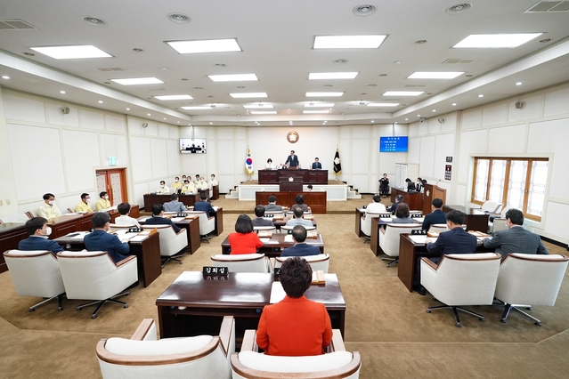 ▲ 수성구의회는 지난 13일 제2차 본회의를 끝으로 7일간의 일정을 모두 마치고 제235회 임시회를 마무리했다.ⓒ수성구의회