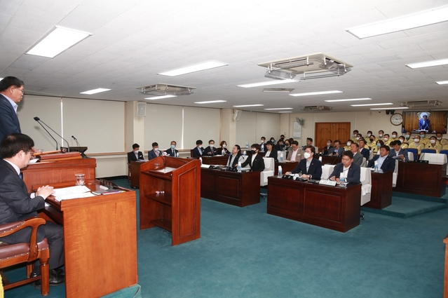 ▲ 경북 영주시의회는 지난 11일부터 14일까지 4일간의 일정으로 열린 제243회 임시회를 폐회했다.ⓒ영주시의회