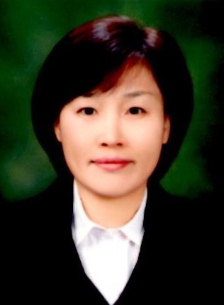 ▲ 15일 스승의 날을 맞아 ‘대한민국 스승상’을 받은 세종누리학교 초등과정 황정현 교사.ⓒ세종교육청