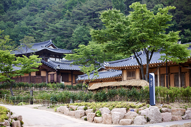 ▲ 안동의 전통 리조트 ‘구름에’가 지역민 대상 숙박료 할인행사를 실시한다.ⓒ안동시