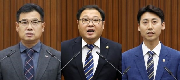 ▲ 사진 왼쪽부터 세종시의회 김원식·안찬영·이태환 의원.ⓒ세종시의회