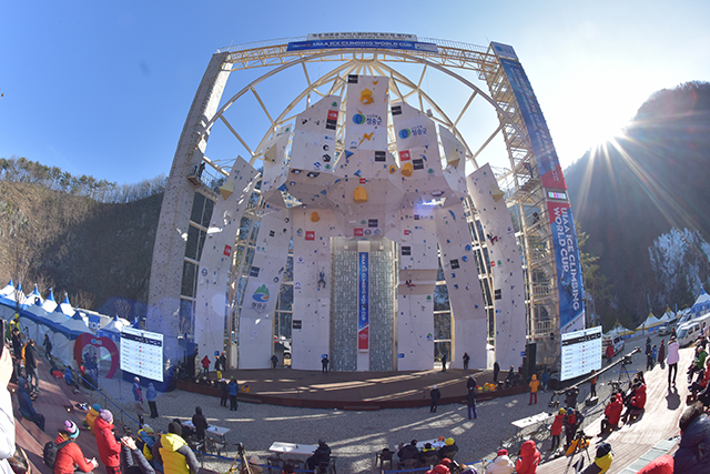 ▲ 청송군은 청송 아이스클라이밍 월드컵의 5년 연장개최를 확정했다.ⓒ청송군