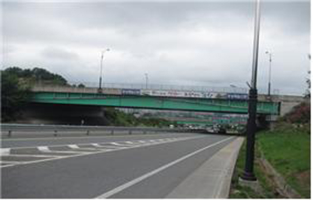 ▲ 시설물 파손 등으로 안전성 위협을 받던 ‘포항 의현IC 육교’의 보수보강공사가 시작됐다.ⓒ포항시