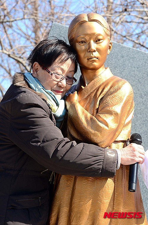 ▲ 김문숙(93) 한국정신대문제대책부산협의회(정대협) 회장이 정대협 대표를 지낸 윤미향 더불어시민당 당선인에 대해 