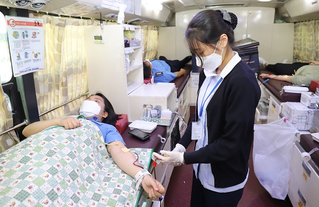 ▲ 울진해양경찰서는 단체 헌혈 행사를 실시했다.ⓒ울진해경