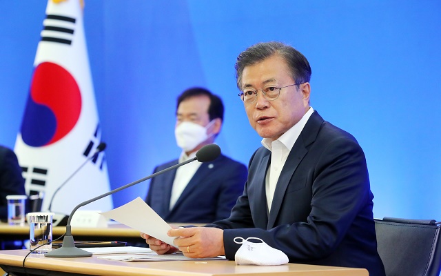 ▲ 문재인 대통령이 21일 서울 강남구 한국무역협회에서 열린 ‘위기극복을 위한 주요 산업계 간담회’에 참석해 발언하고 있다. ⓒ뉴시스