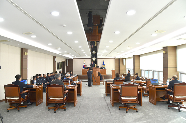 ▲ 청송군의회는 25일 추경예산안 심의 등의 제243회 임시회를 폐회했다.ⓒ청송군