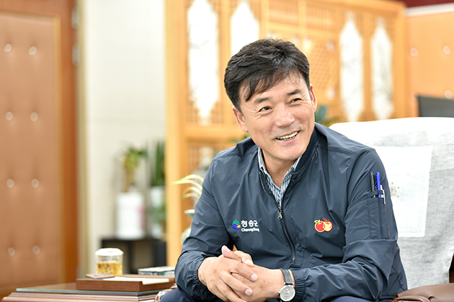 ▲ 청송군이 지난해에 이어 금년 공약이행도 평가도에서 최우수 등급을 받았다. 사진은 윤경희 청송군수.ⓒ청송군