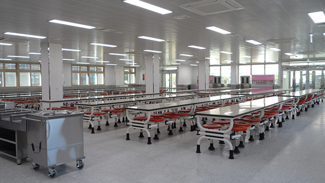 ▲ 경북교육청은 노후 급식시설 현대화 등 급식환경 개선을 위해 312억원을 지원한다.ⓒ경북교육청