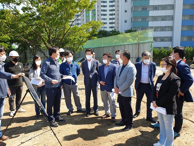 ▲ 포항시의회 건설도시위원회(위원장 백강훈)는 주요사업 현장을 방문했다.ⓒ포항시의회