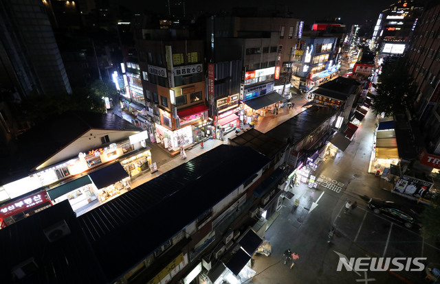 ▲ 서울 마포구 홍대 인근 포차 거리의 모습이다. ⓒ뉴시스