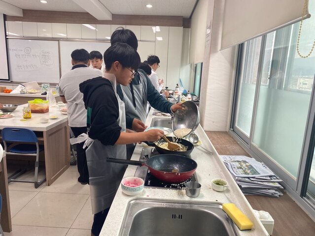 ▲ 대구한의대는 농산어촌 학생들 대상으로 진로 전공체험 프로그램을 운영한다.ⓒ대구한의대