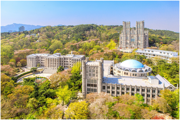 ▲ 경희사이버대가 위치한 경희대 서울캠퍼스 전경. ⓒ경희사이버대