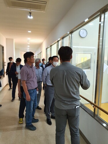 ▲ 청도군의회는 아이쿱생협을 대표하는 괴산자연드림파크와 구례자연드림파크를 직접 찾아 안전한 유기농 농산물 생산시설과 지역일자리창출 시설을 둘러봤다.ⓒ청도군의회