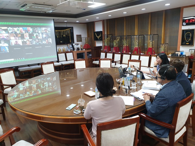 ▲ 주낙영 경주시장은 화상회의를 통해 진행된 '제50차 OWHC 정기이사회'에 참석했다.ⓒ경주시