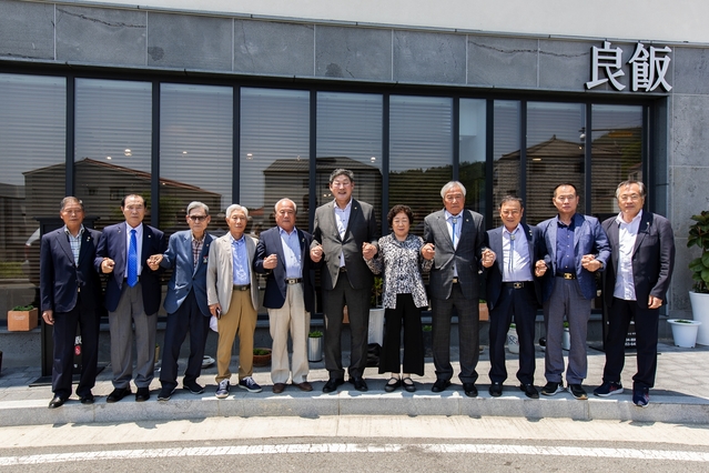 ▲ 장경식 경북도의회 의장은 호국보훈의 달을 맞아 지난 9일 이인우 경상북도 보훈단체협의회장 등 10명의 보훈단체장을 초청해 오찬 및 간담회를 개최했다.ⓒ경북도의회