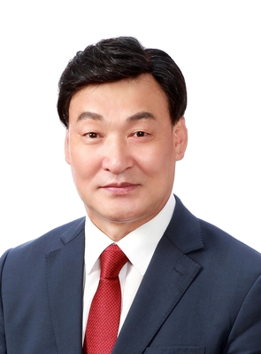 ▲ 대구시의회 이시복 의원(문화복지위원회, 비례대표)은 시정질문에서 코로나19사태 장기화에 따른 추가예산 확보와 효율적인 재정운영 필요성을 주장했다.ⓒ대구시의회