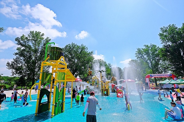 ▲ 지난해 여름철 개장했던 진천 백곡천 어린이 수영장.(자료사진)ⓒ진천군청 제공