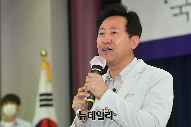 ▲ 오세훈 전 서울시장이 7일 오전 국회 의원회관에서 열린 '대한민국 미래혁신포럼'에서 시대정신을 주제로 강연을 하고 있다.ⓒ권창회 기자