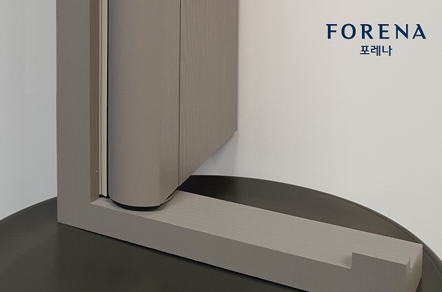 ▲ 한화건설이 개발한 '포레나 안전도어' 이미지.ⓒ한화건설