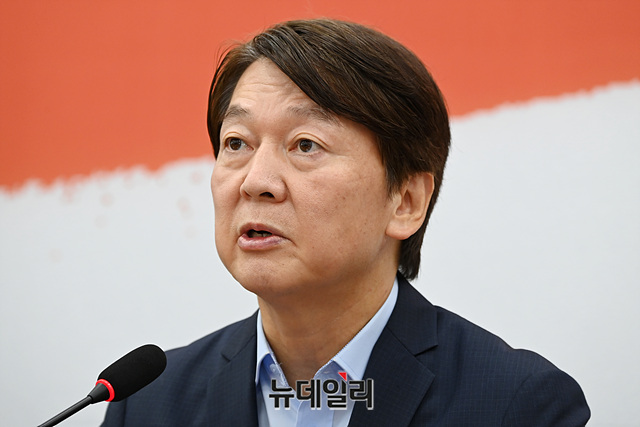 ▲ 안철수 국민의당 대표가 지난 7일 오전 국회에서 열린 '선수폭력 근절과 보호안전망 대책 긴급 간담회'에서 모두발언을 하고 있다.ⓒ박성원 기자