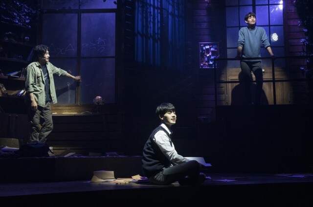 ▲ 뮤지컬 '더 모먼트' 공연 장면.ⓒ스탠바이컴퍼니