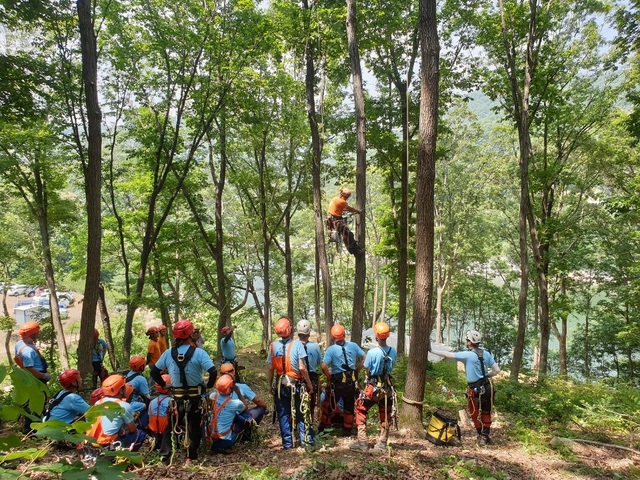 ▲ 괴산군 아보리스트 양성 교육 모습.ⓒ괴산군