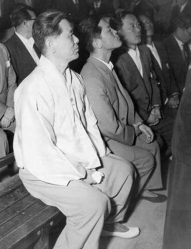 ▲ 법정에 앉아 있는 '진보당 사건' 관련 피고인들.ⓒ연합뉴스