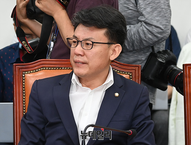 ▲ 진성준 더불어민주당 의원이 민주당 내부의 많은 비판을 받고 있다. ⓒ박성원 기자